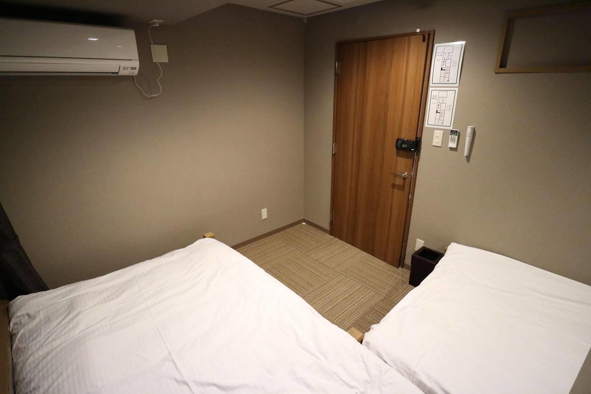 Blue Hour Hostel *